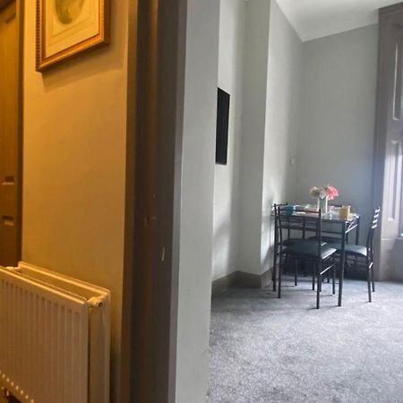 3 Notting Hill, Portobello Road-Amazing Location! ลอนดอน ภายนอก รูปภาพ