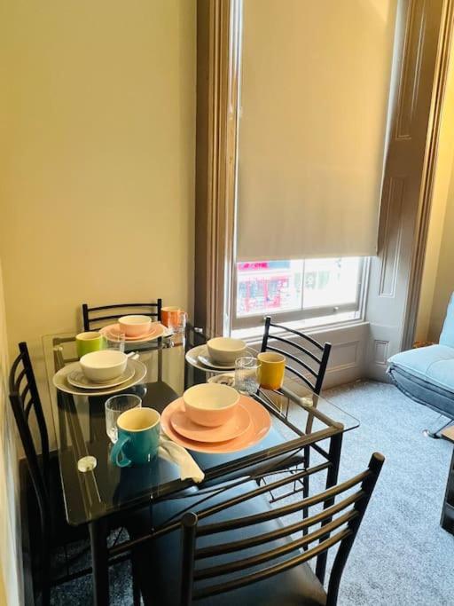 3 Notting Hill, Portobello Road-Amazing Location! ลอนดอน ภายนอก รูปภาพ