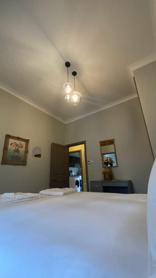 3 Notting Hill, Portobello Road-Amazing Location! ลอนดอน ภายนอก รูปภาพ