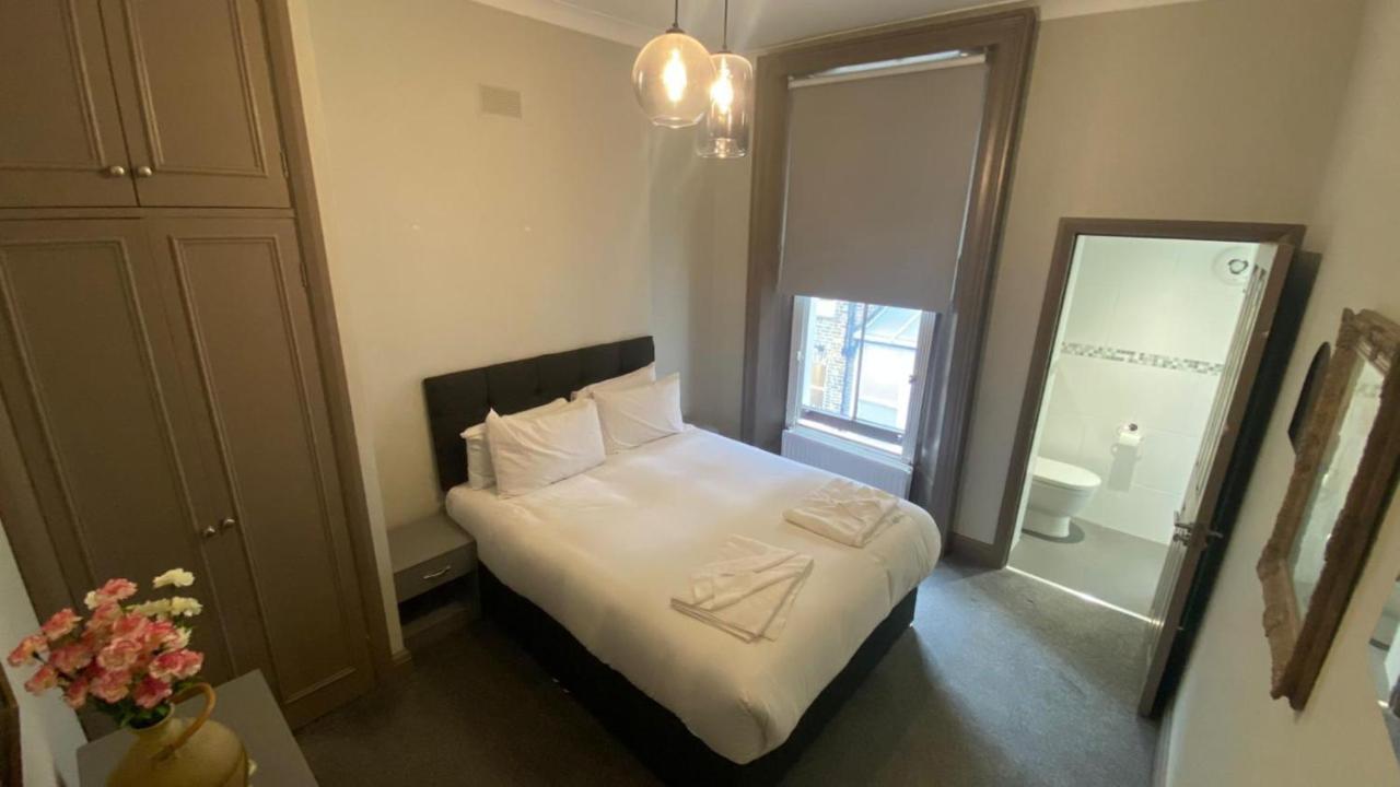 3 Notting Hill, Portobello Road-Amazing Location! ลอนดอน ภายนอก รูปภาพ