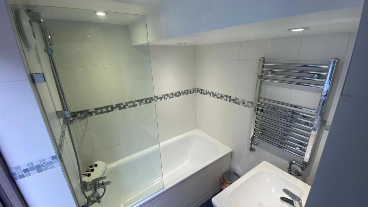 3 Notting Hill, Portobello Road-Amazing Location! ลอนดอน ภายนอก รูปภาพ